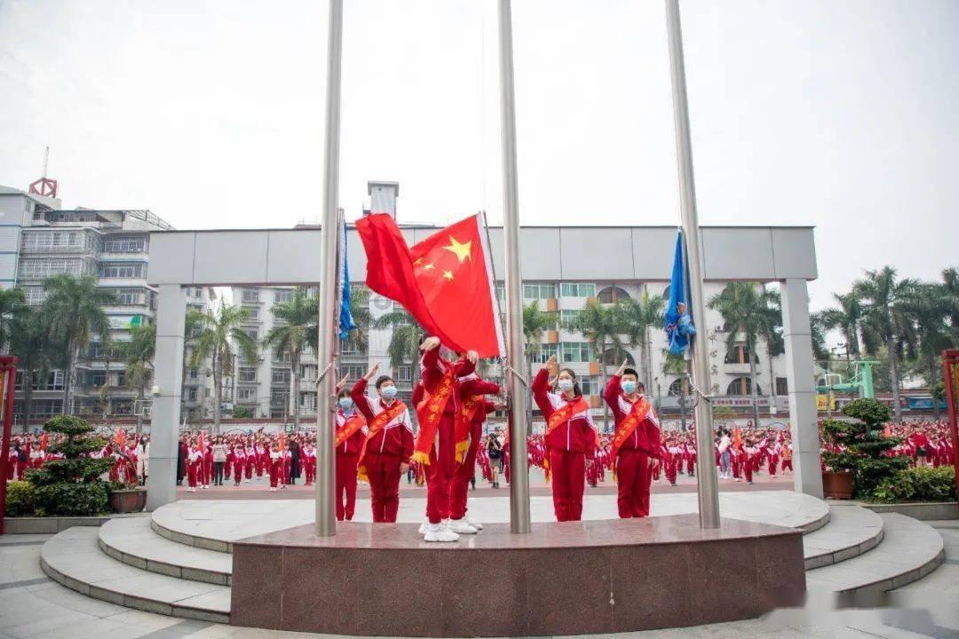 摇滚乐团的装扮